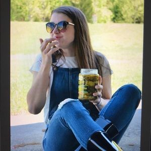 Meet your Posher, Randi